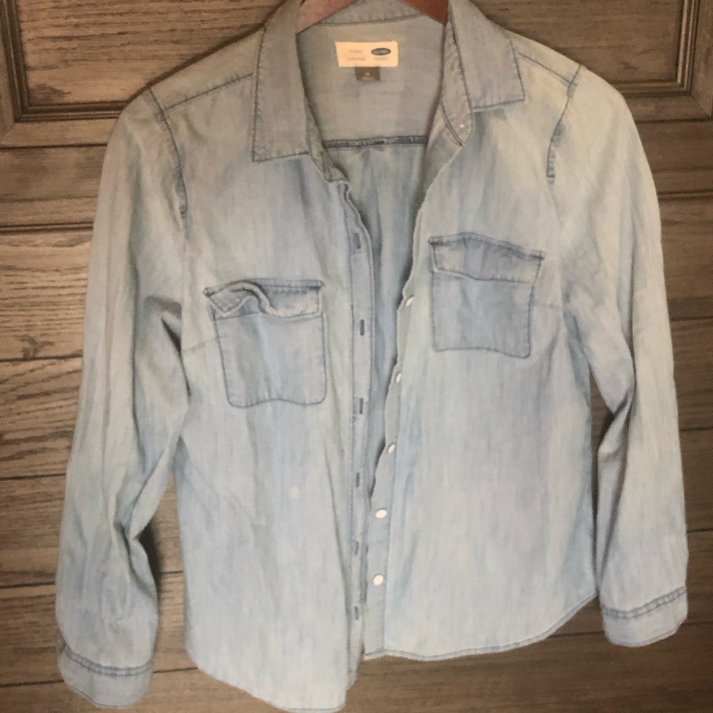 Chambray Long-Sleeve Button-Up